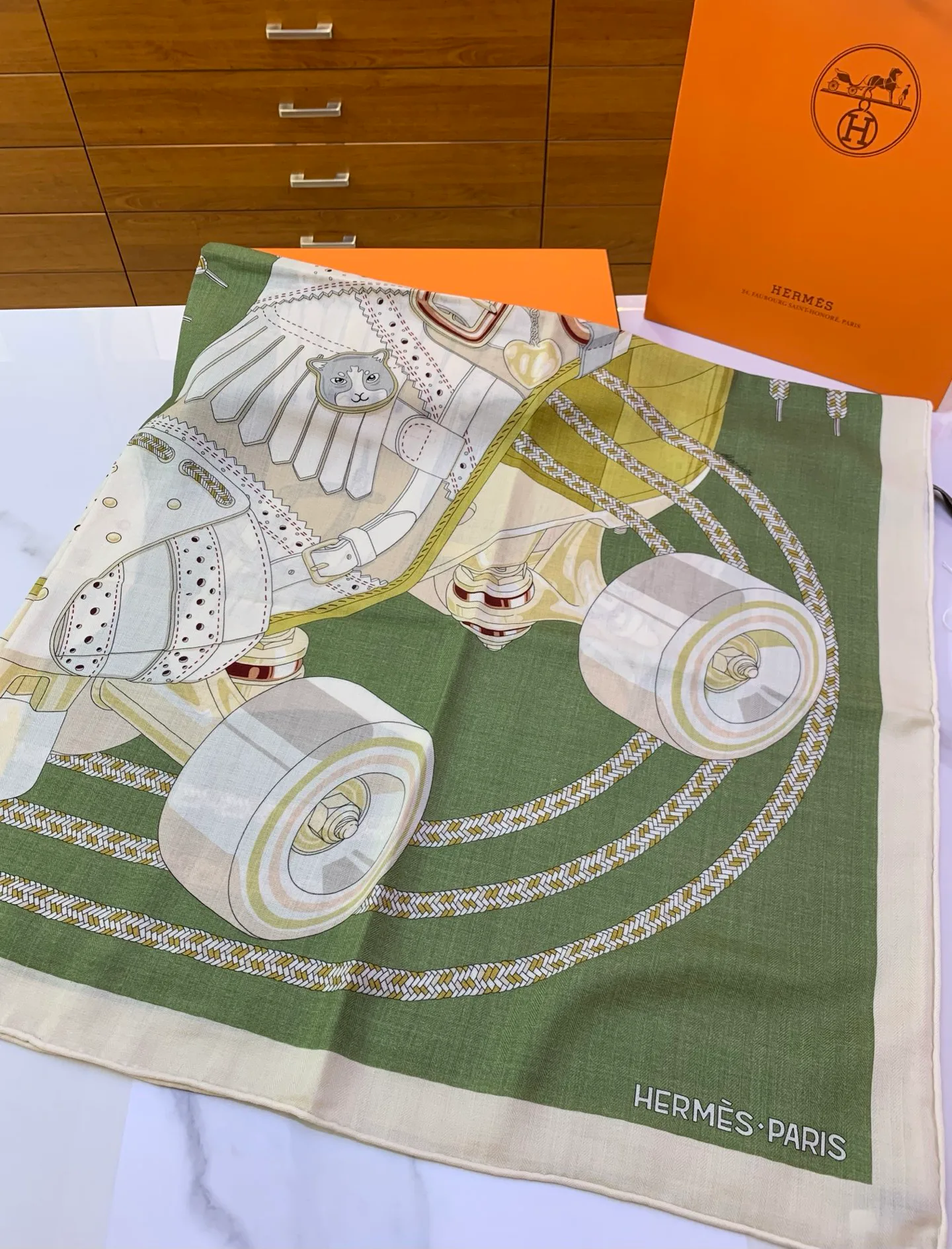 Silk Scarves HERMES 18040231