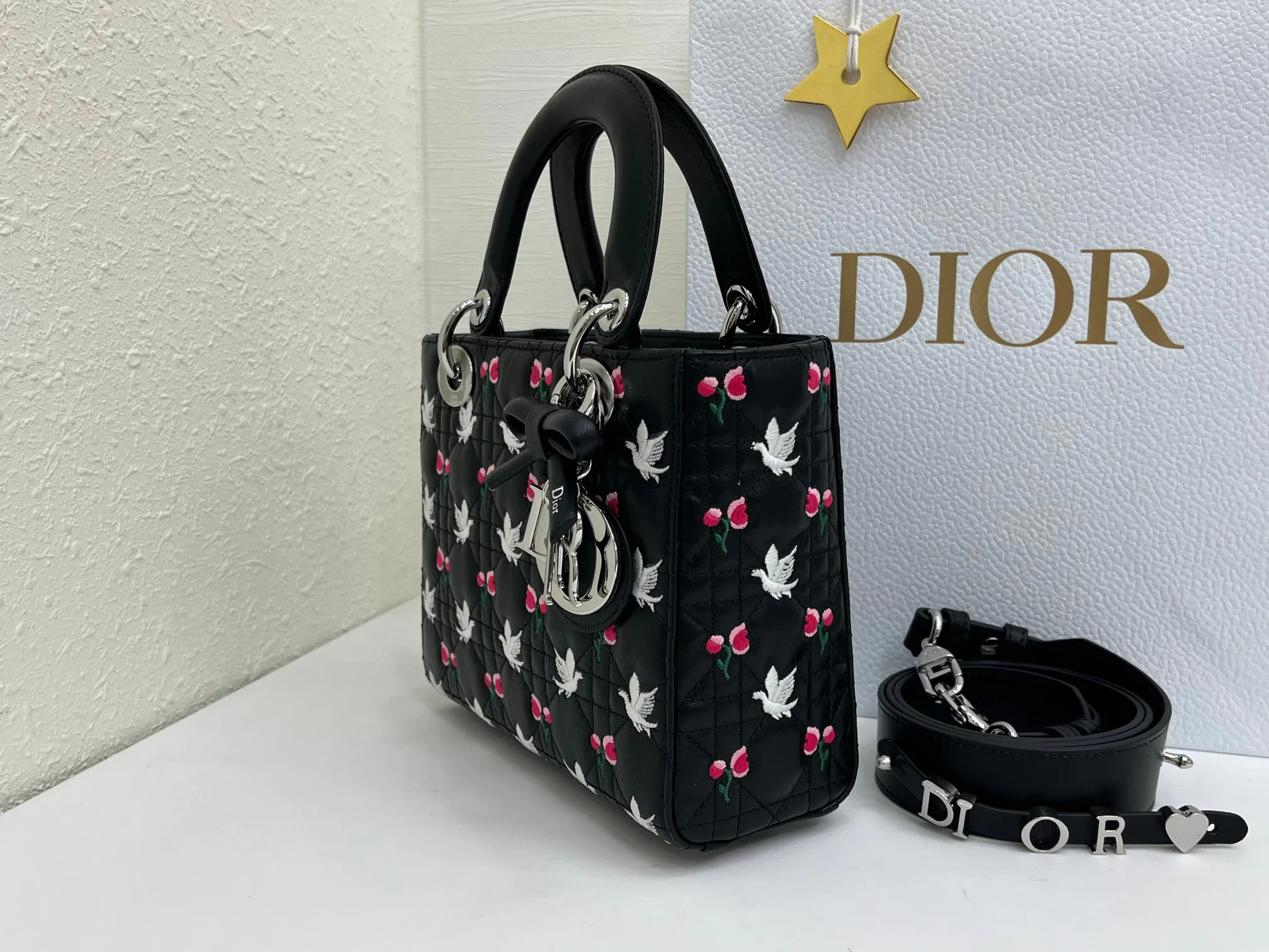 Women's Classic Handbags CHRISTIAN DIOR 17407066