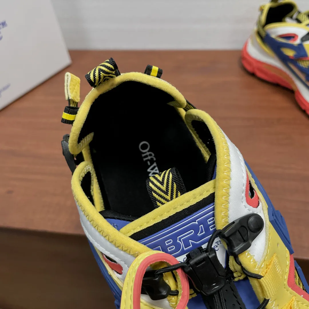 Women's Sneakers OFF-WHITE 17542601