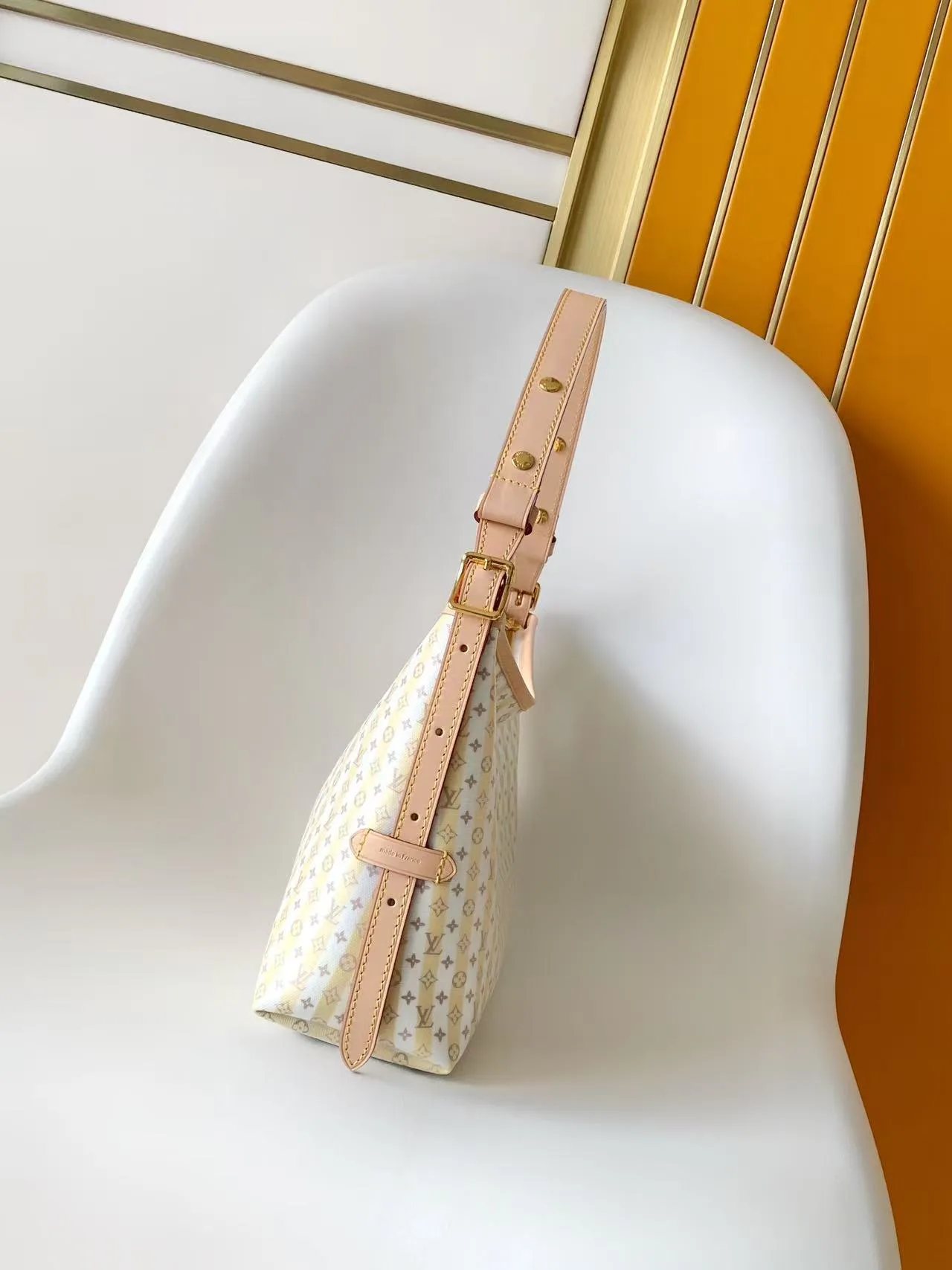 Women's Classic Handbags LOUIS VUITTON 17806358