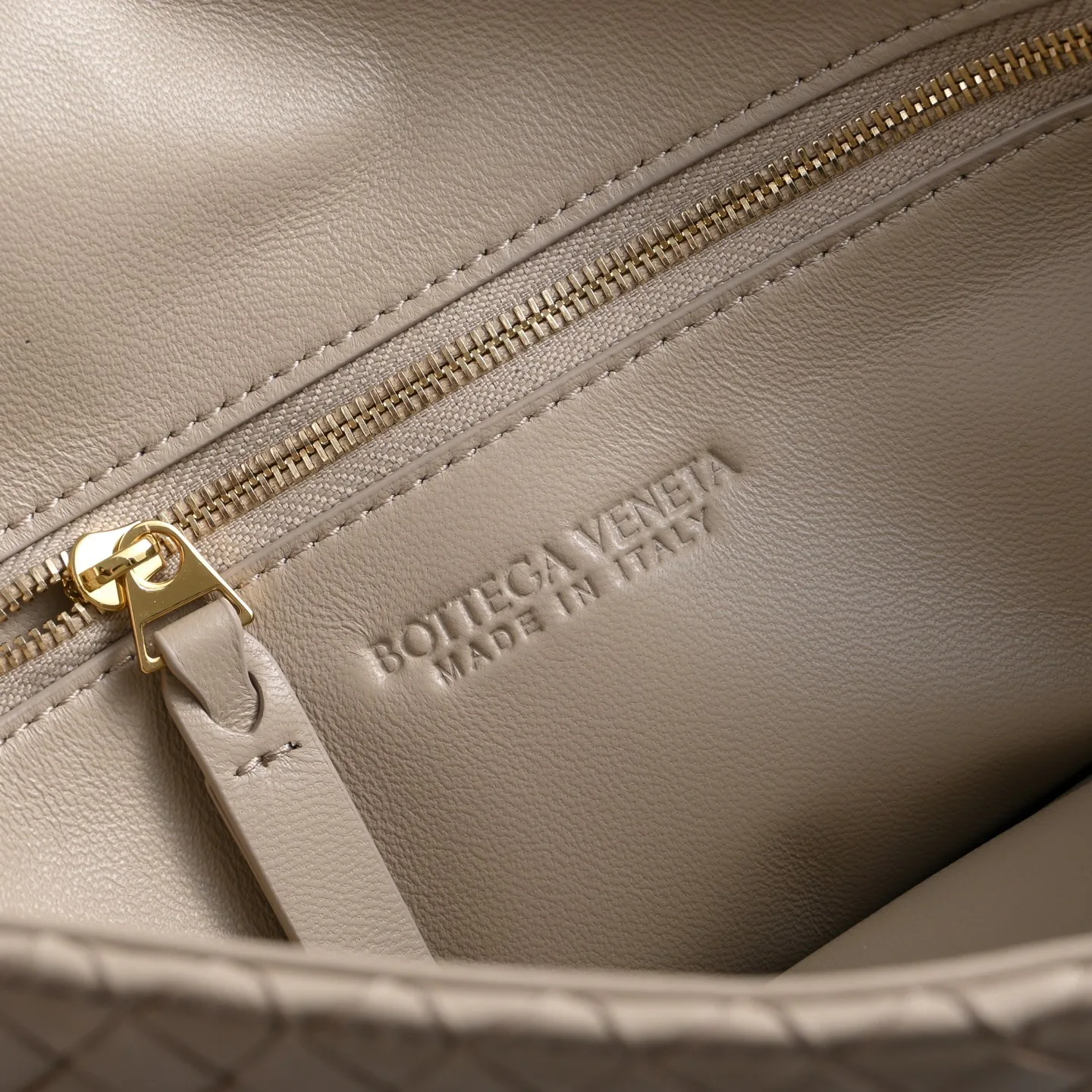 Классические Сумки Женские Bottega Veneta 18566433