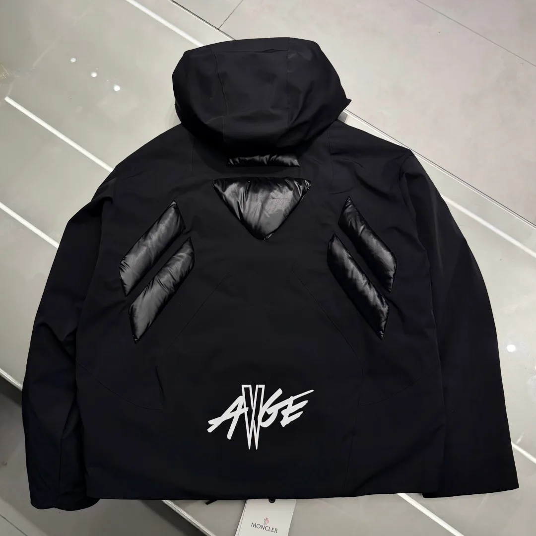 Men's Jackets And Down Jackets MONCLER 17418482