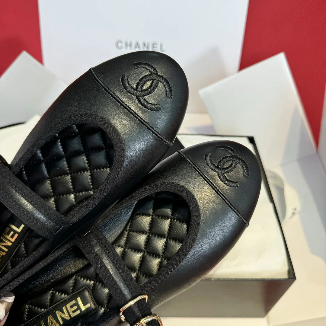 Women's Heels CHANEL 18067041