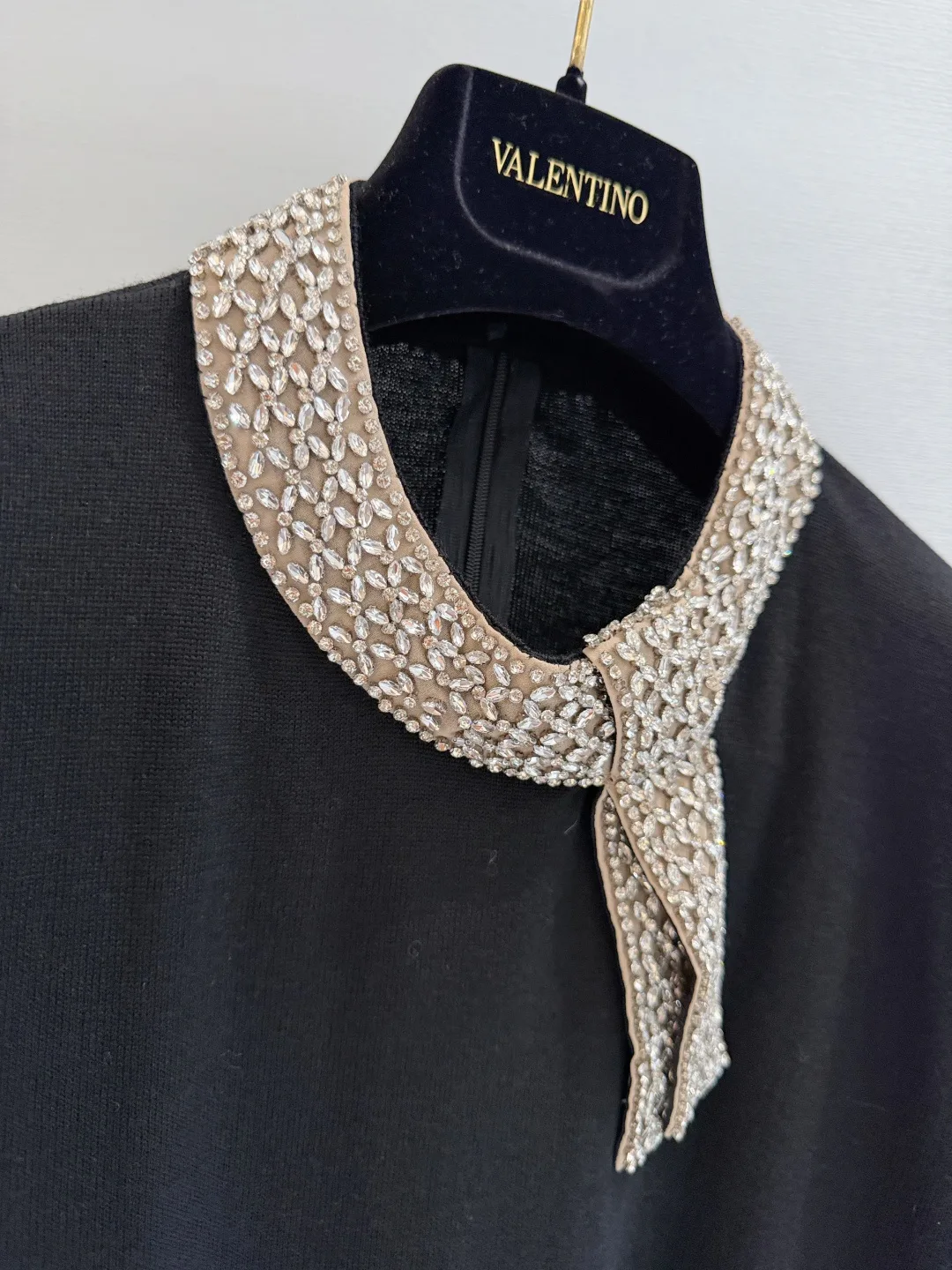Women's Jumpers And Sweaters VALENTINO 18050189