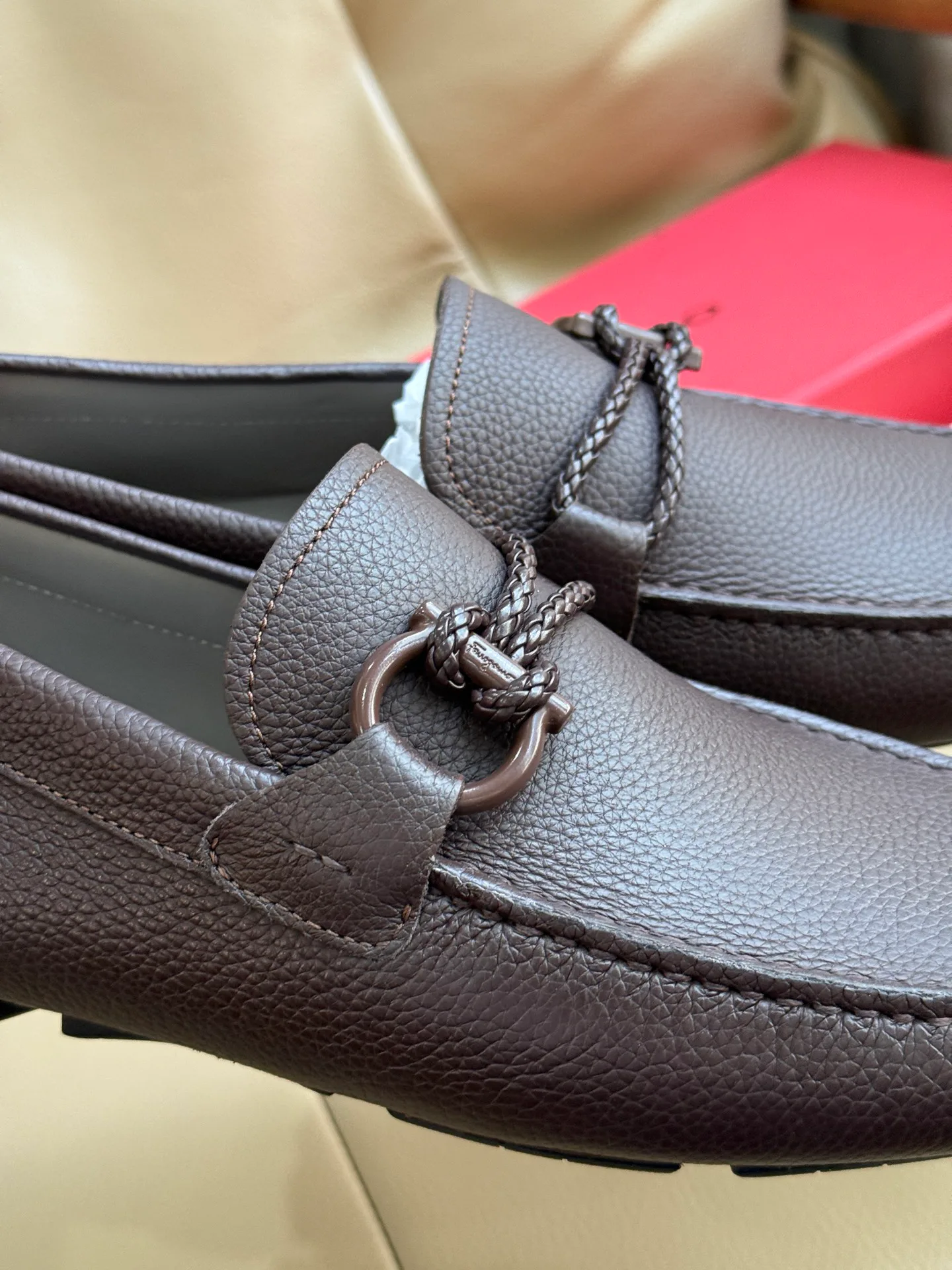 Men's Loafers And Dress Shoes SALVATORE FERRAGAMO 18117107