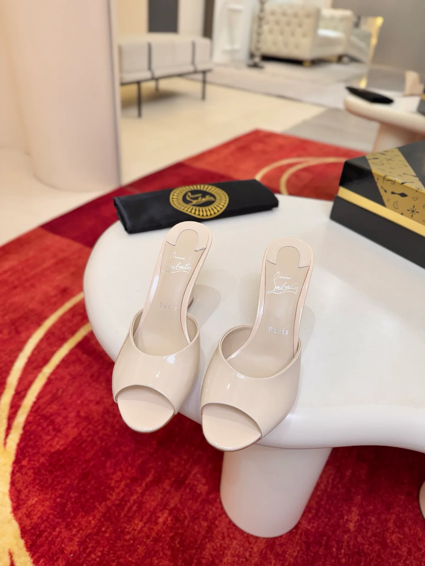 Women's Open-Toe Sandals CHRISTIAN LOUBOUTIN 18500931