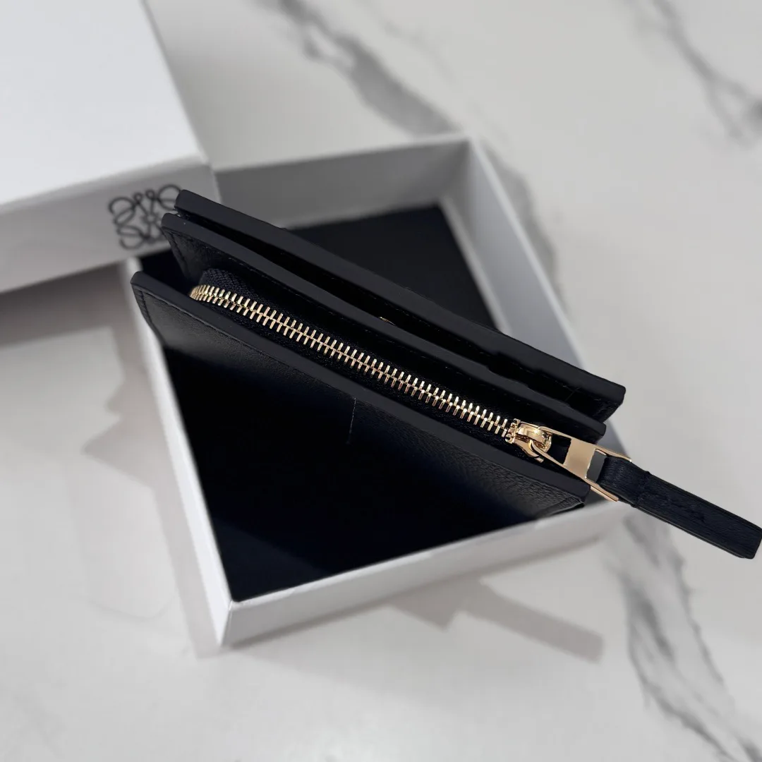 Women's Clutches LOEWE 17927439