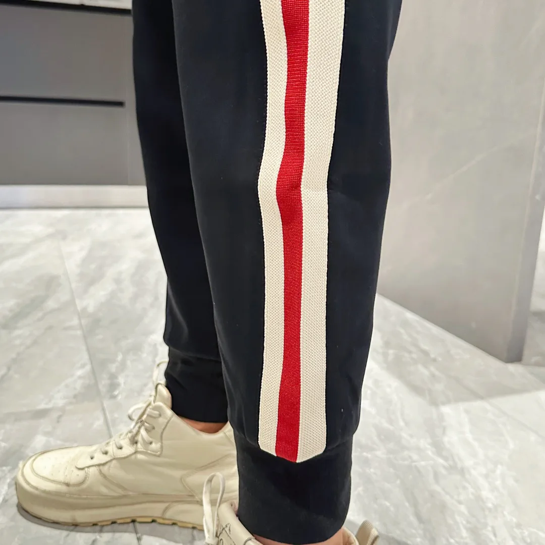 Men's Trousers LOUIS VUITTON 18499704