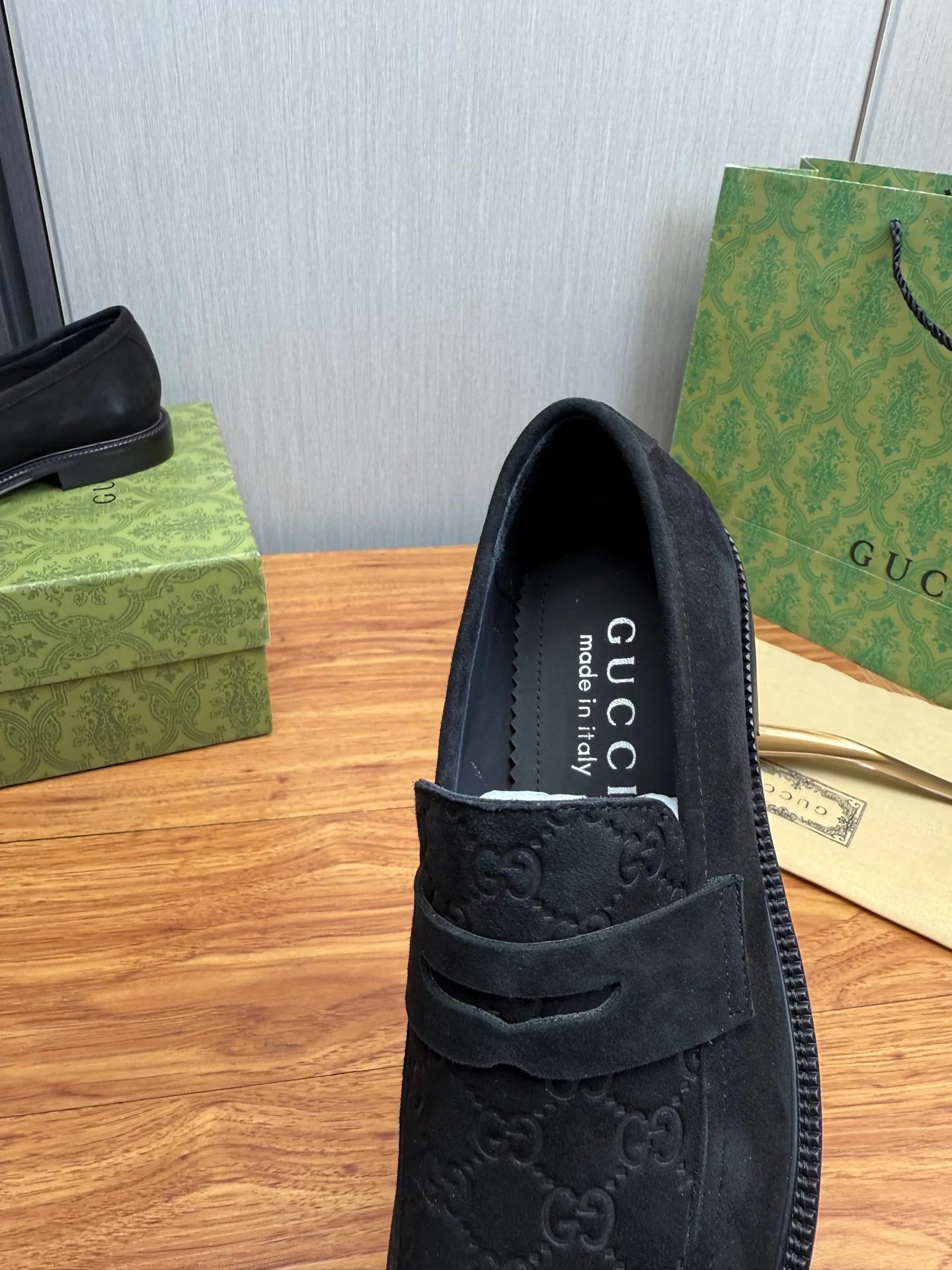 Men's Loafers And Dress Shoes GUCCI 17851626