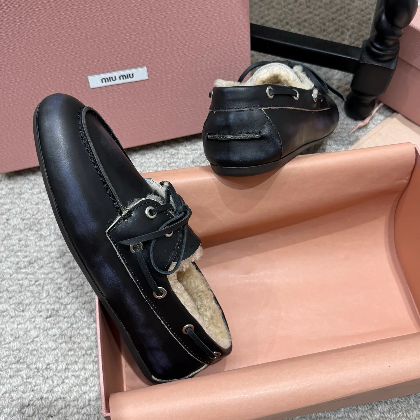 Women's Loafers And Moccasins MIU MIU 18361761