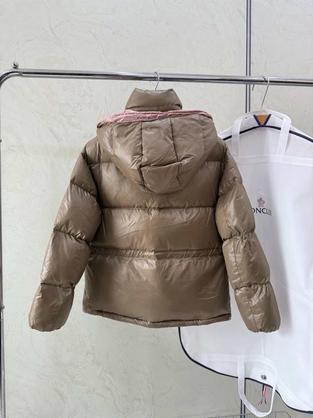 Куртки И Пуховики Мужские Moncler 18683791