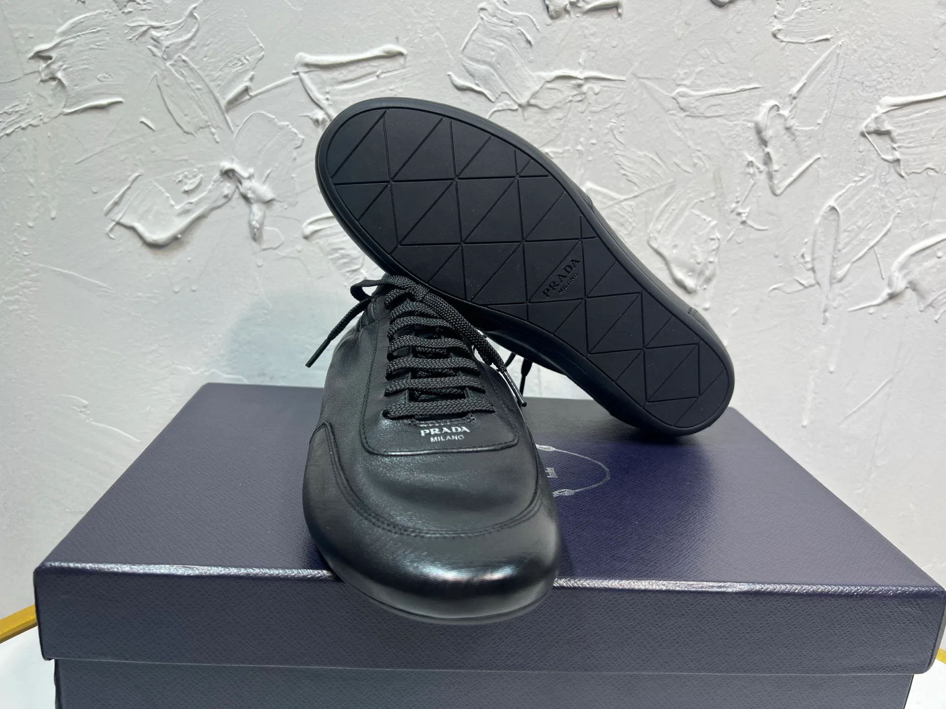 Кроссовки Мужские Prada 18677625