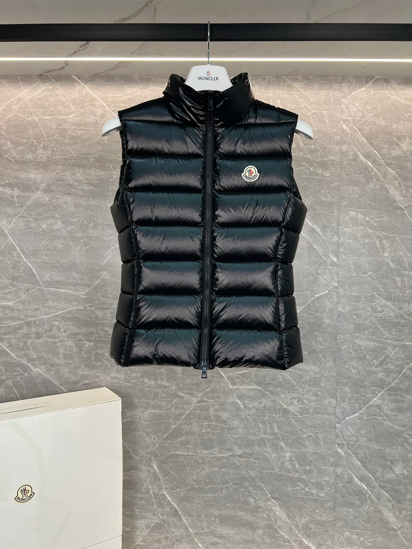 Women's Vests MONCLER 17850093