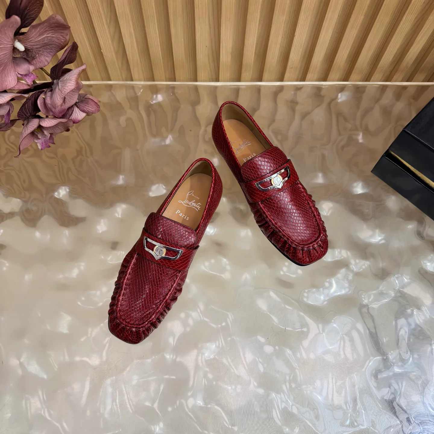 Women's Loafers And Moccasins CHRISTIAN LOUBOUTIN 18190116