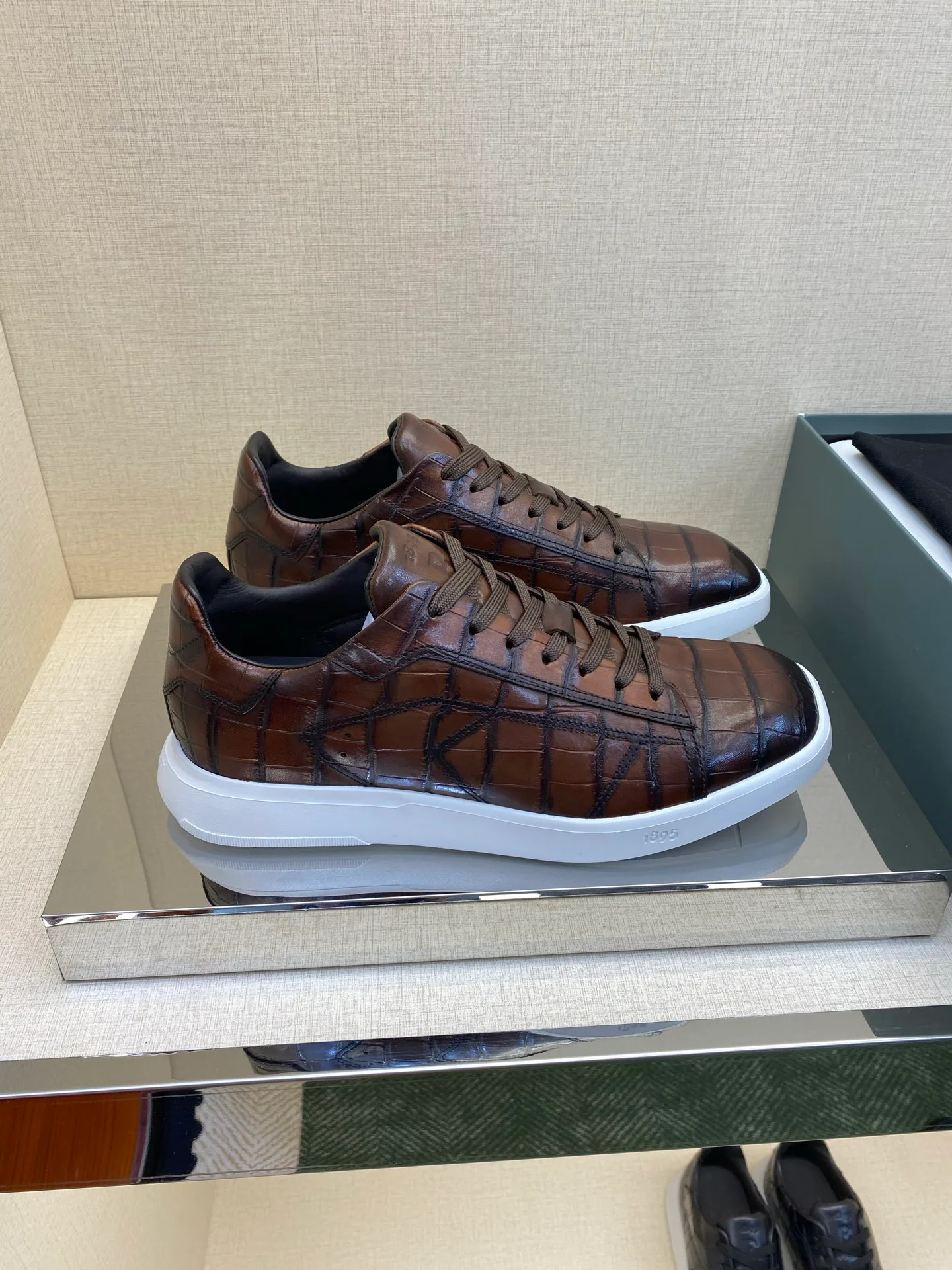 Men's Sneakers BERLUTI 18211890