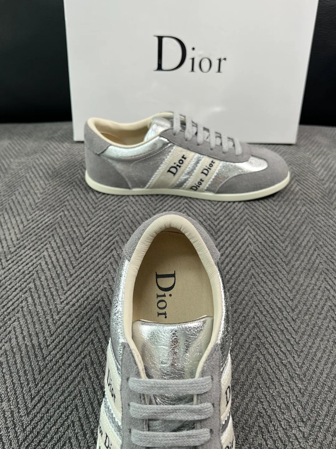Кроссовки Женские Christian Dior 18592273