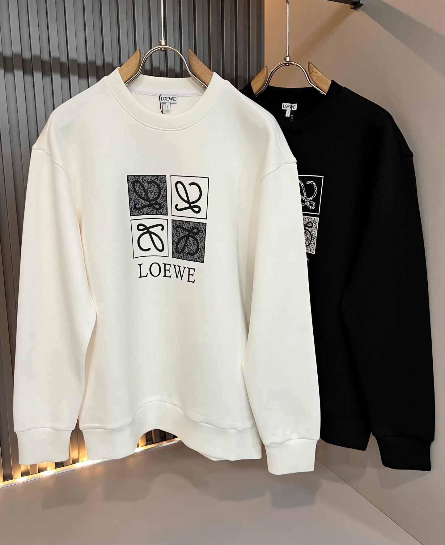 Men's Sweatshirts And Hoodies LOEWE 18446404