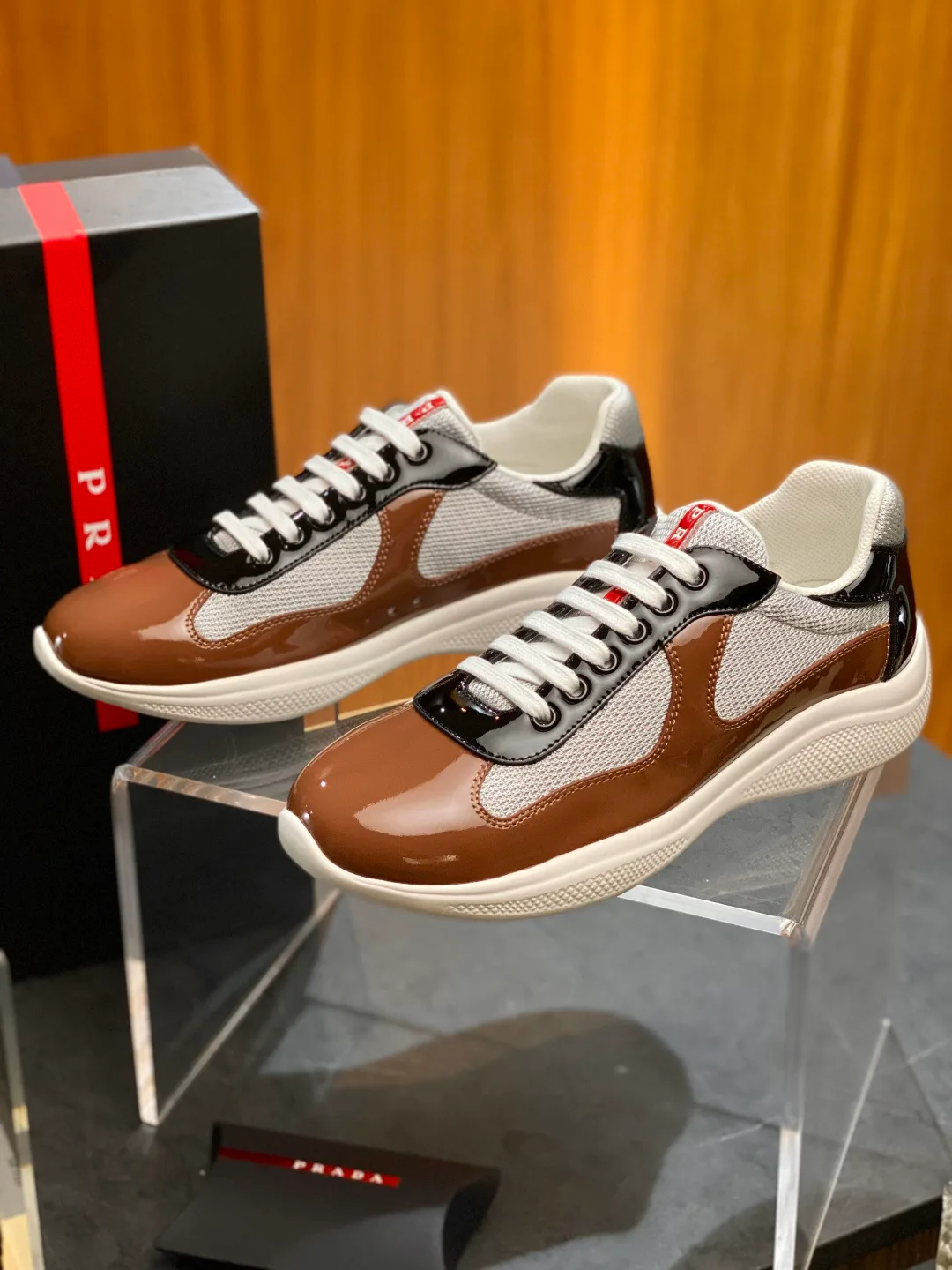 Men's Sneakers PRADA 18119395
