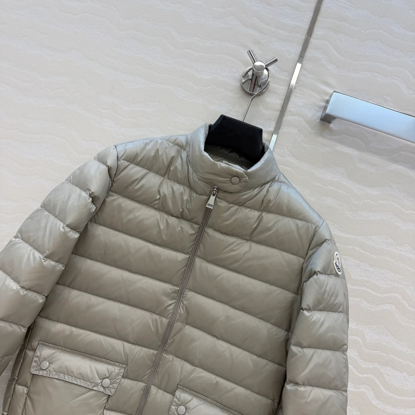 Women's Jackets And Down Jackets MONCLER 18402509