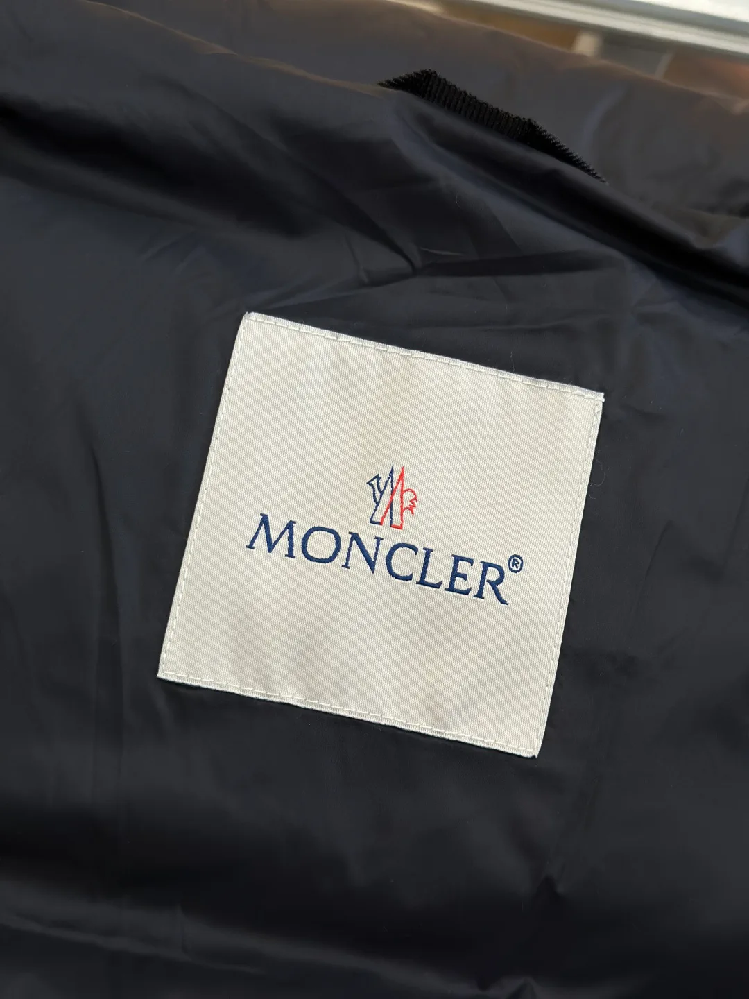 Men's Jackets And Down Jackets MONCLER 18260899