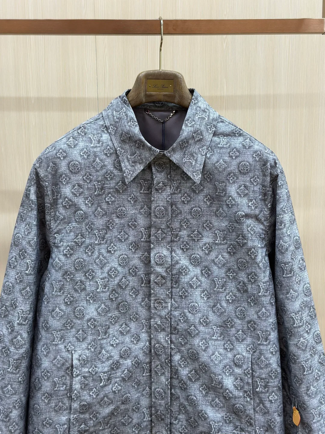 Куртки И Пуховики Мужские Louis Vuitton 18599298