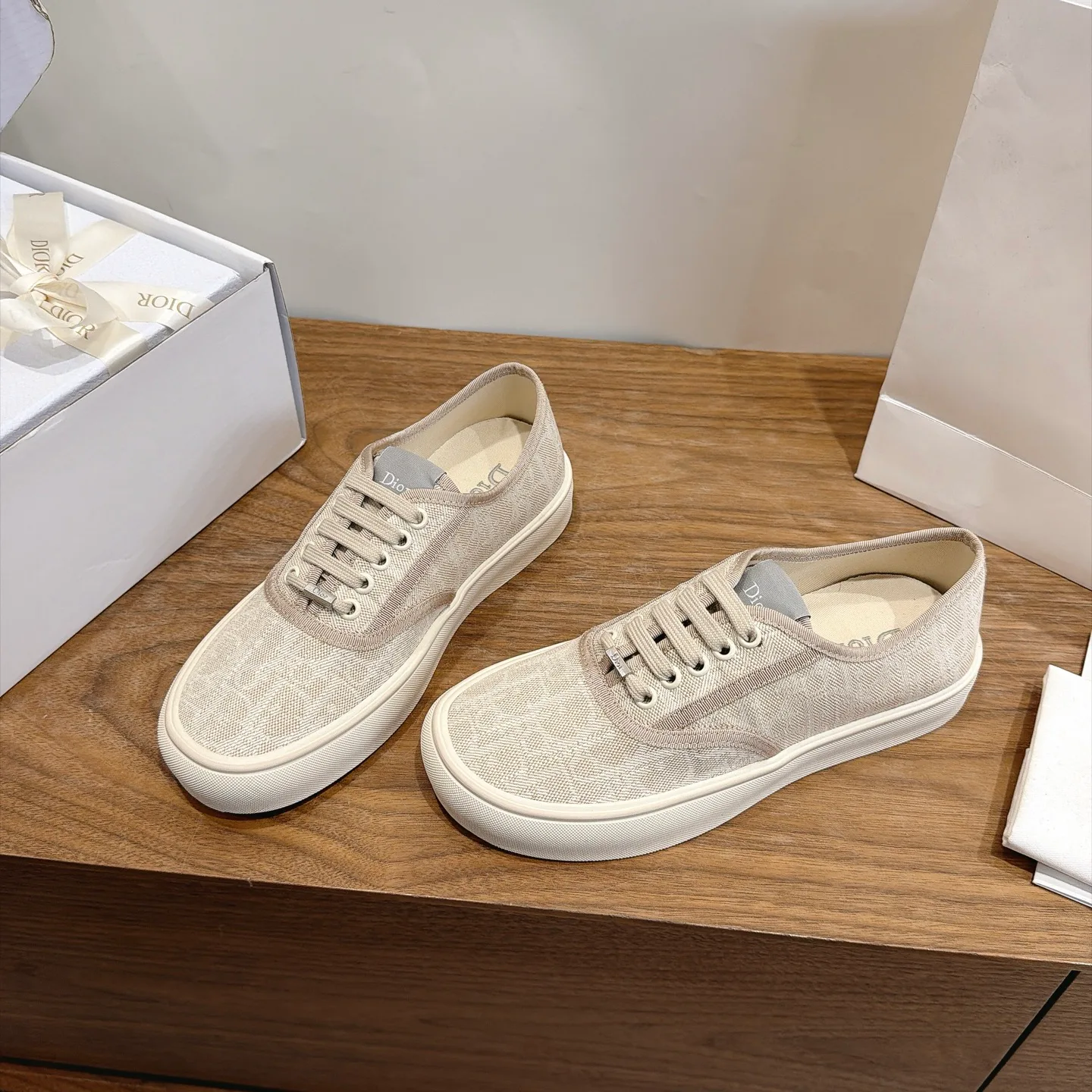 Women's Sneakers CHRISTIAN DIOR 18034452