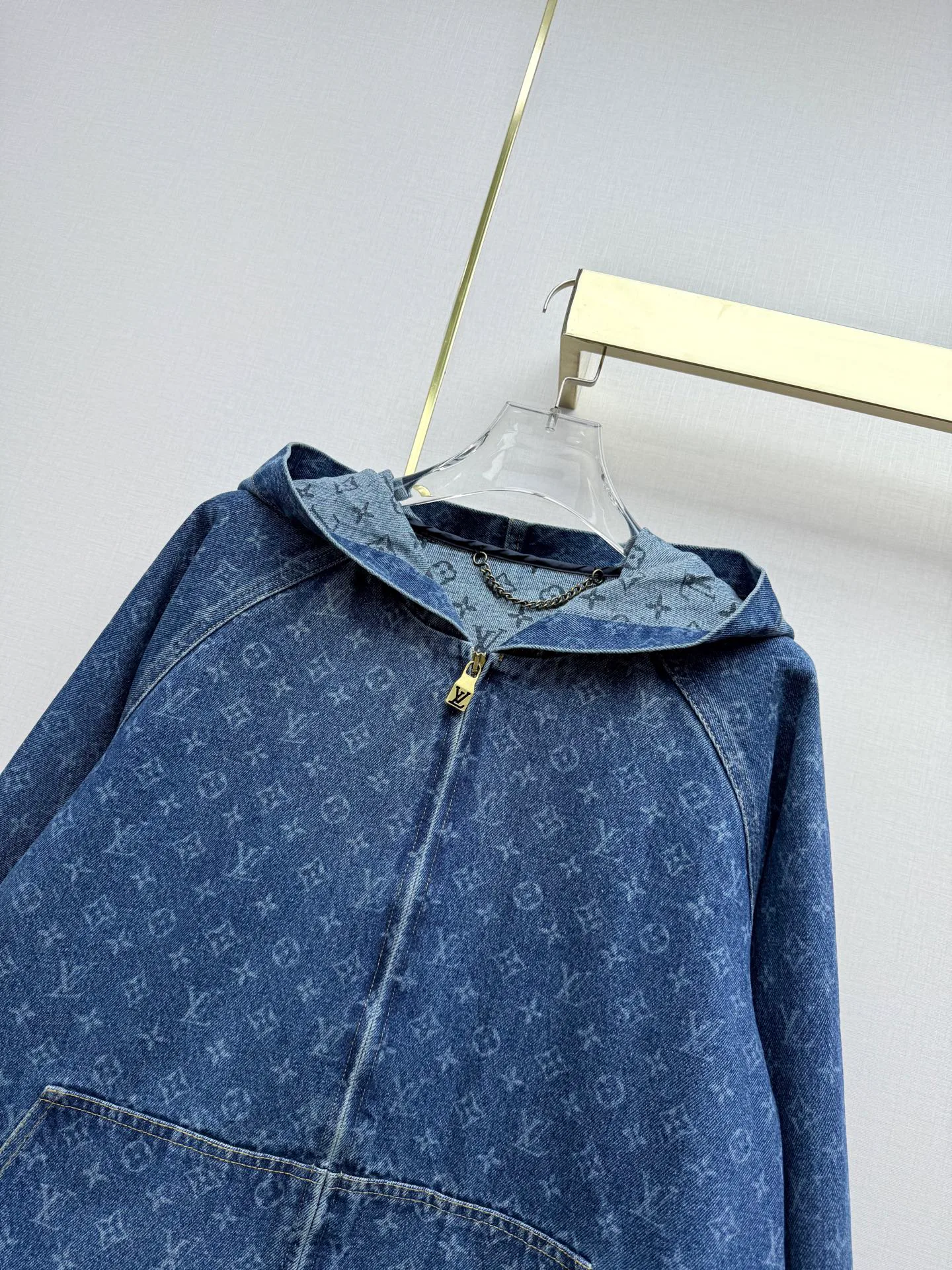 Women's Jackets And Down Jackets LOUIS VUITTON 18348324