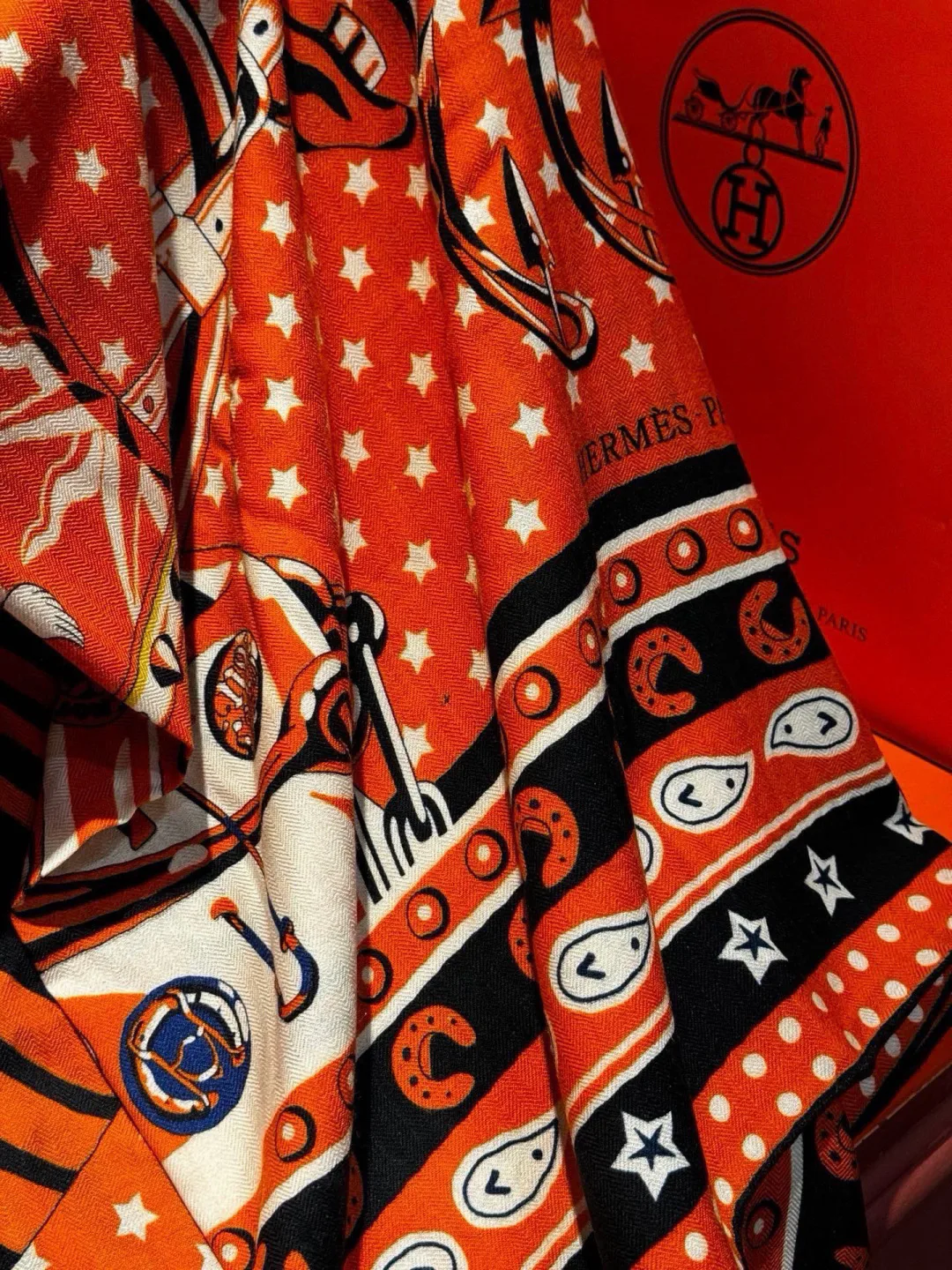 Silk Scarves HERMES 18322218