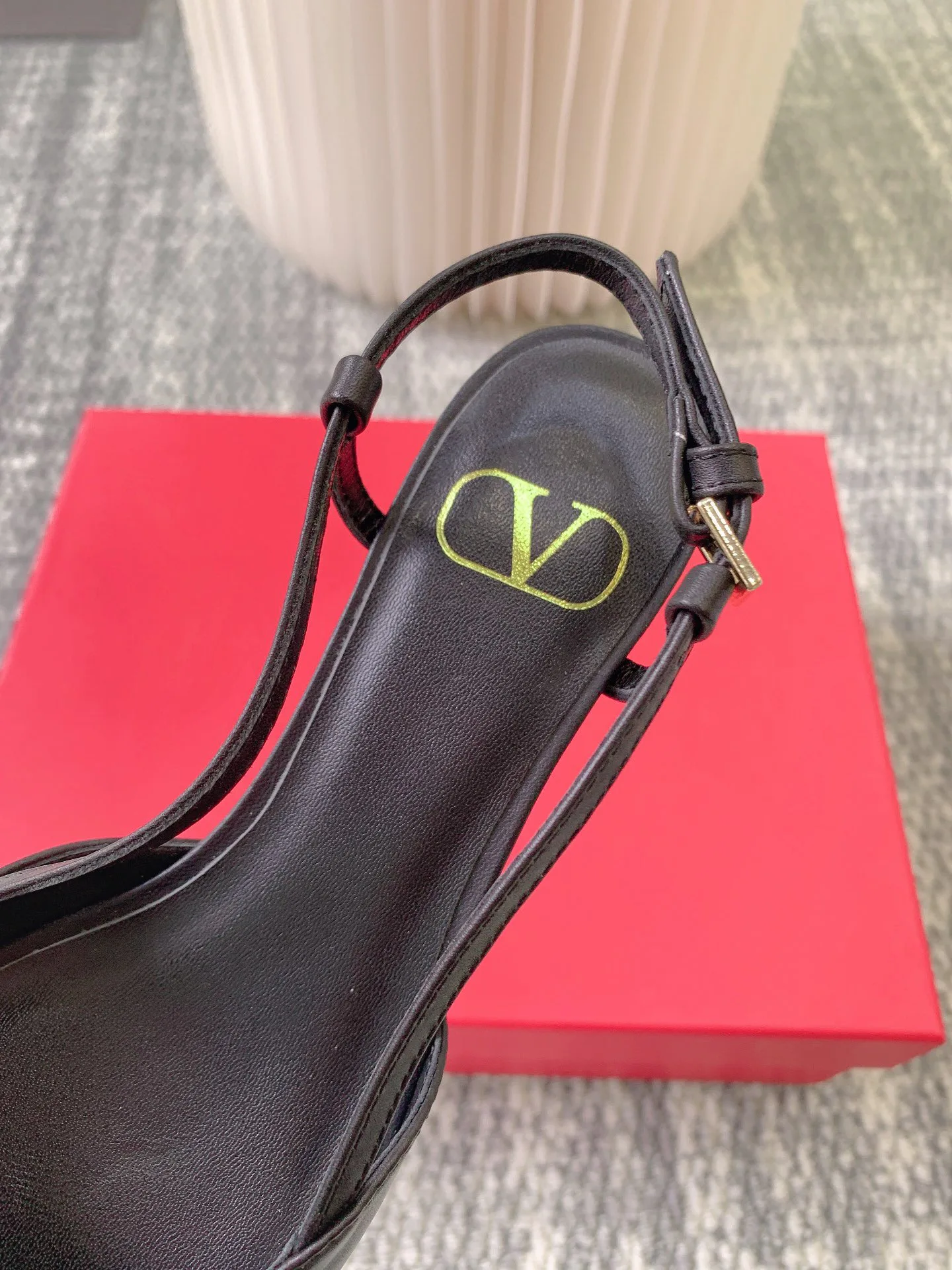 Women's Heels VALENTINO 17963104