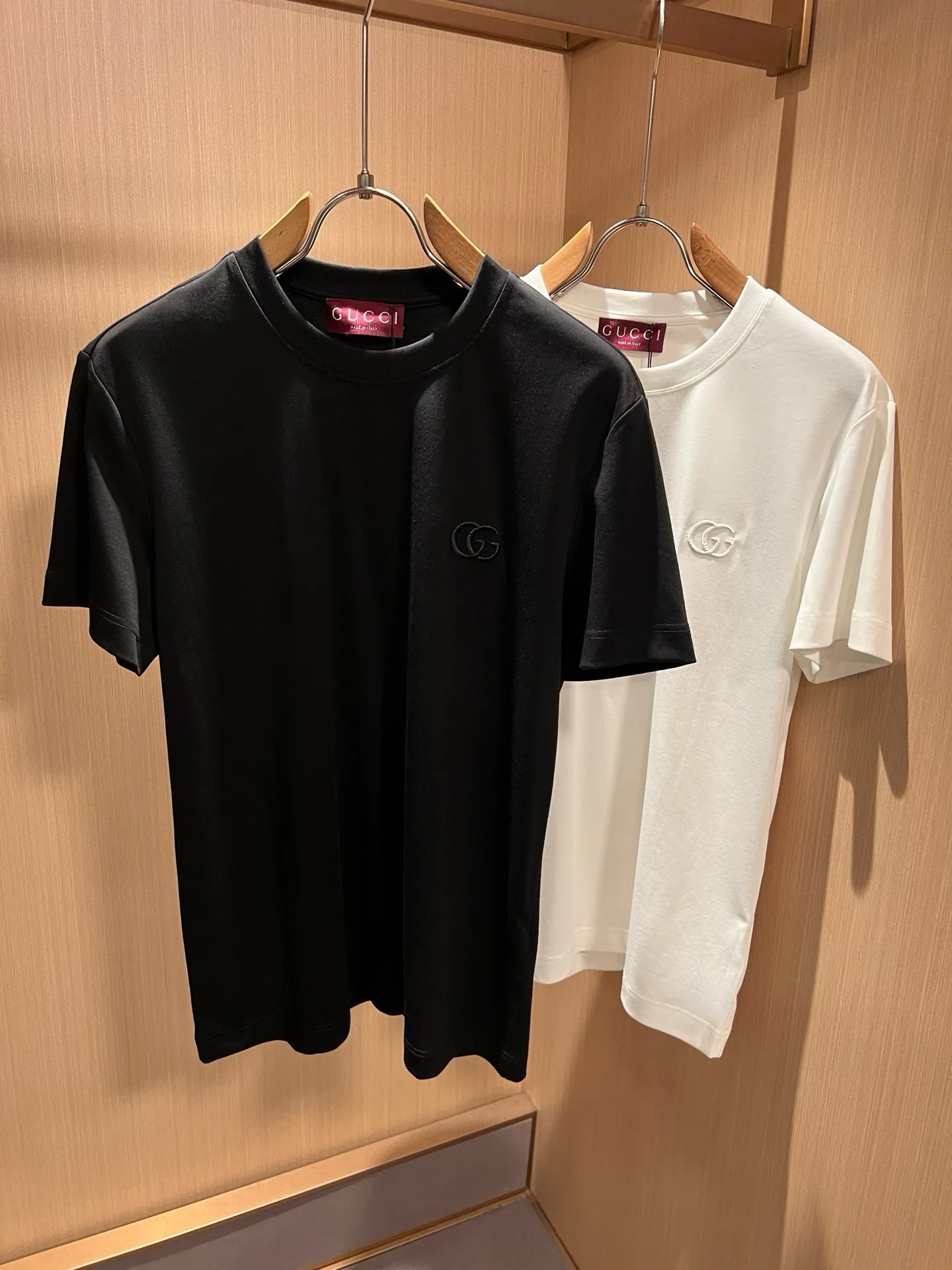 Men's T-Shirts GUCCI 18081047