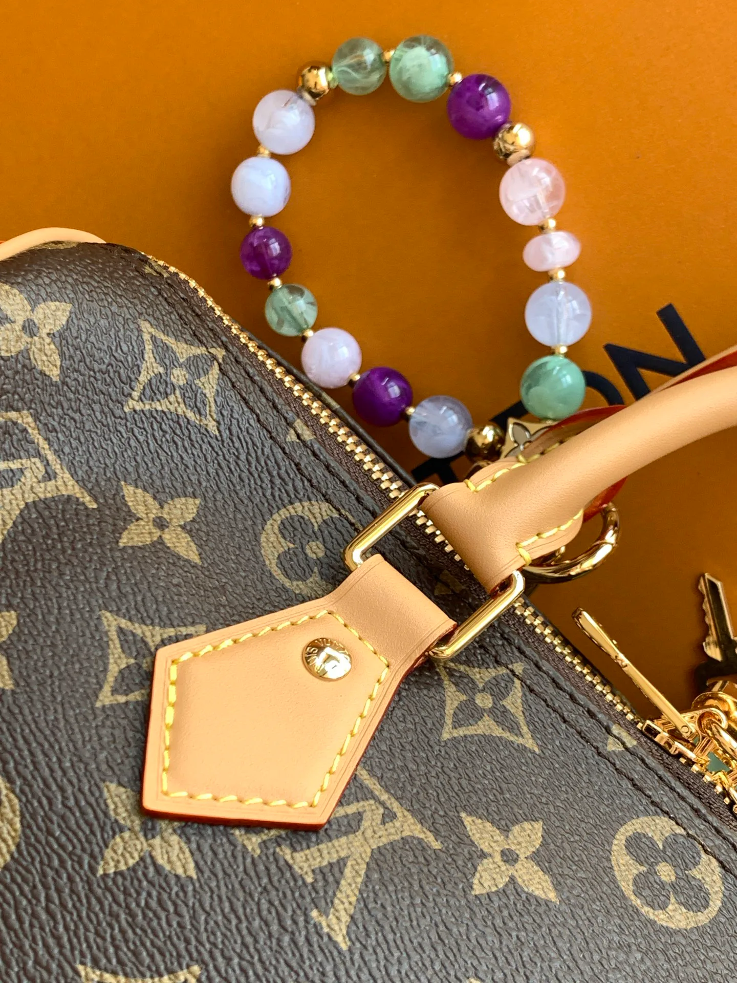 Women's Classic Handbags LOUIS VUITTON 18156575