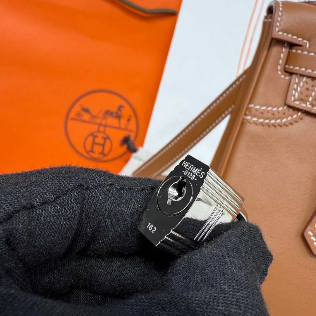 Women's Classic Handbags HERMES 18394564