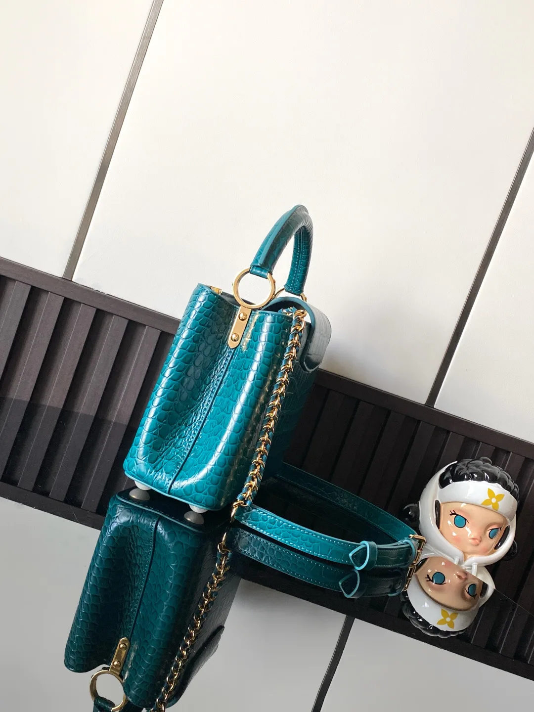 Women's Classic Handbags LOUIS VUITTON 18019348