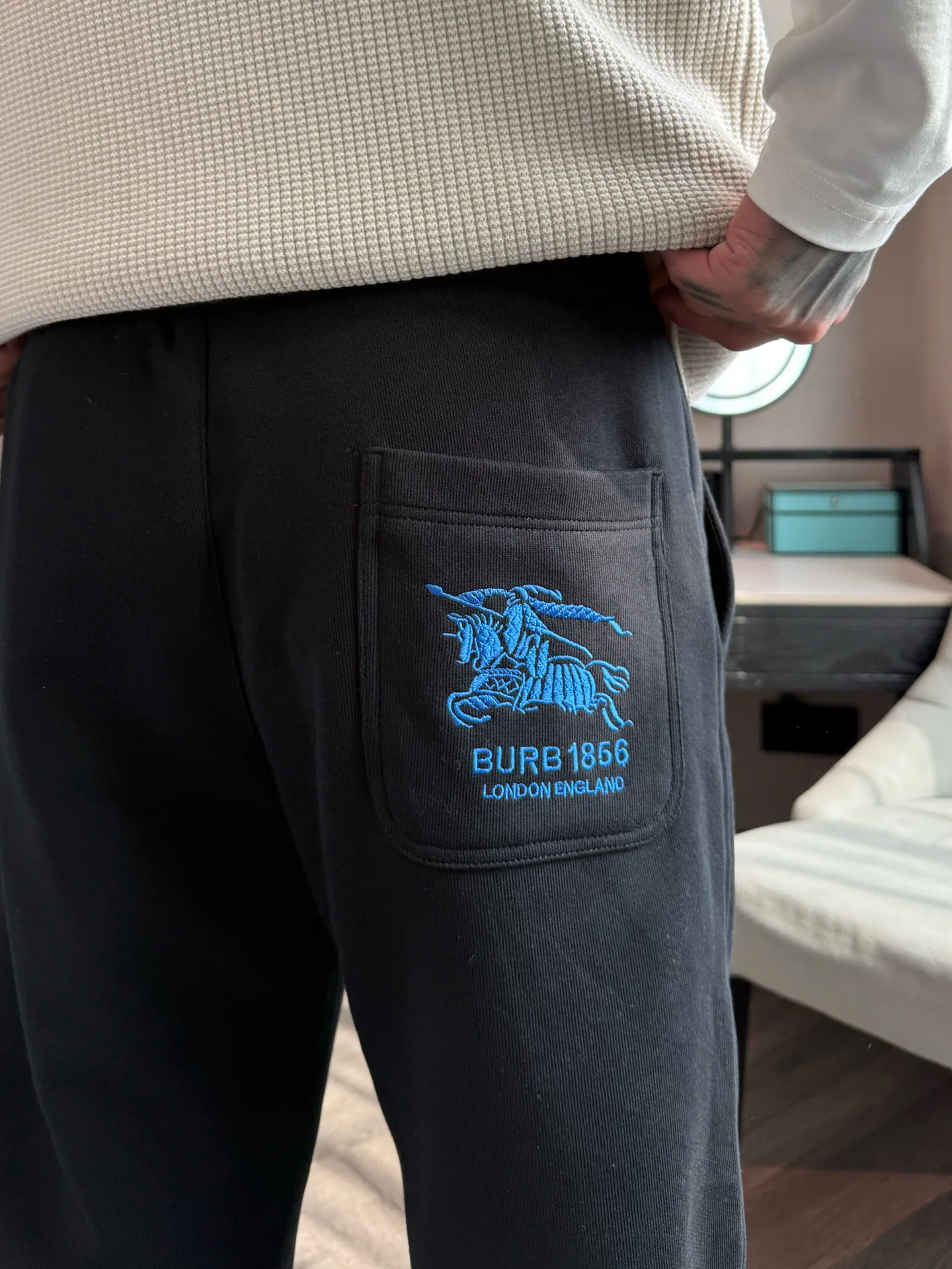 Men's Trousers BURBERRY 18499686