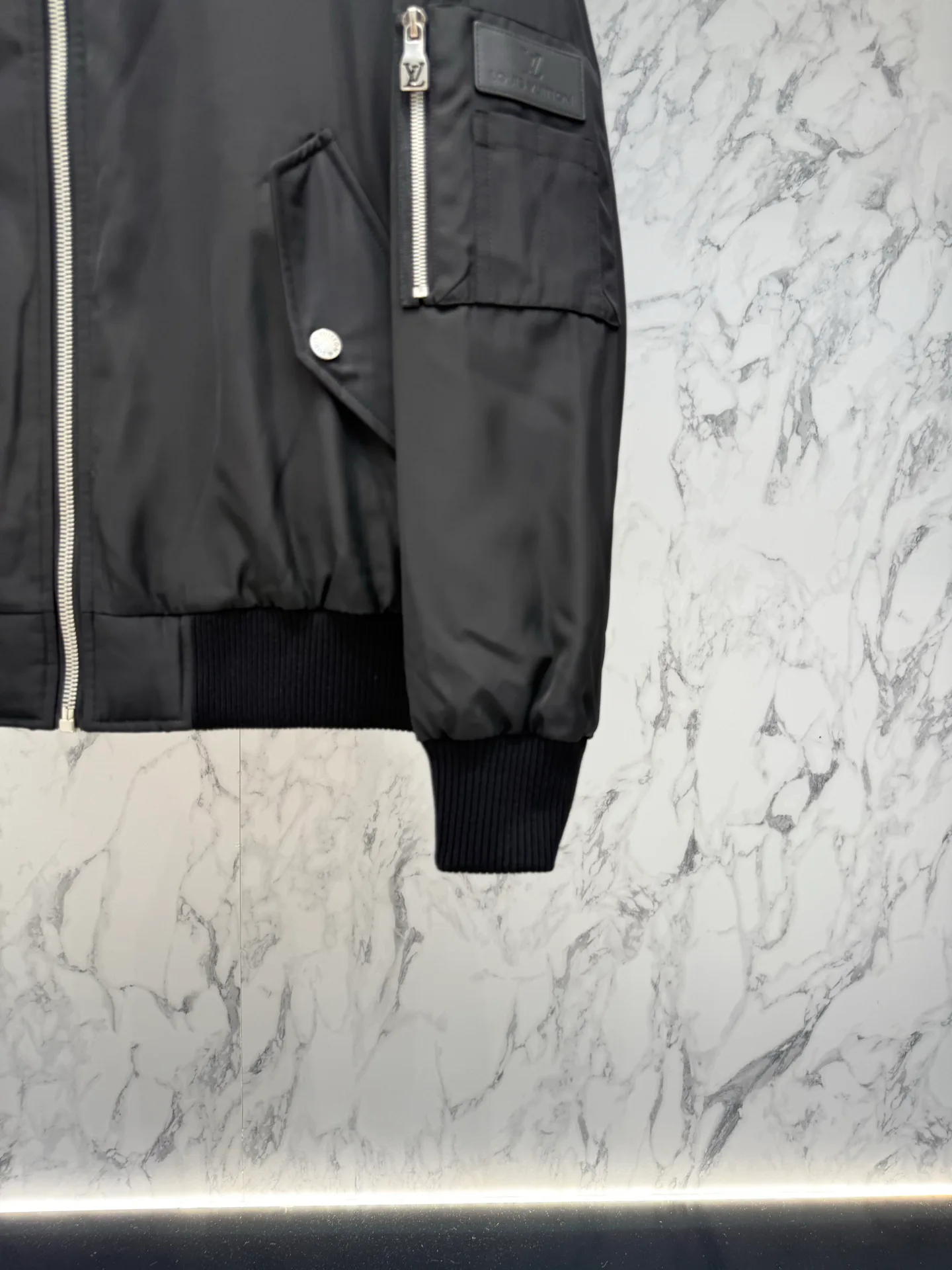 Men's Jackets And Down Jackets LOUIS VUITTON 18175015