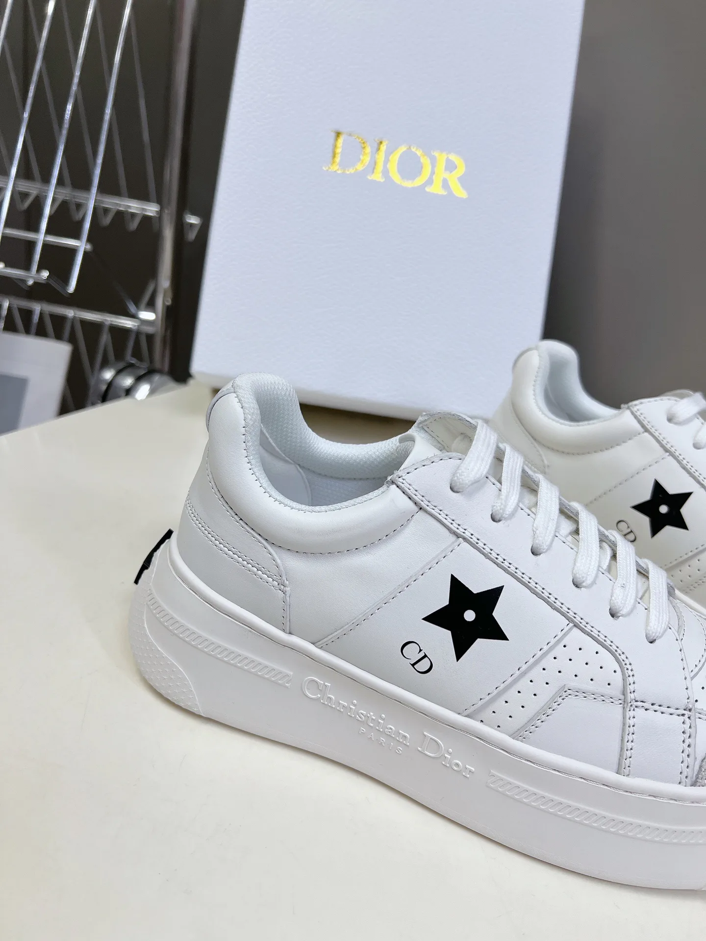 Women's Sneakers CHRISTIAN DIOR 18005357
