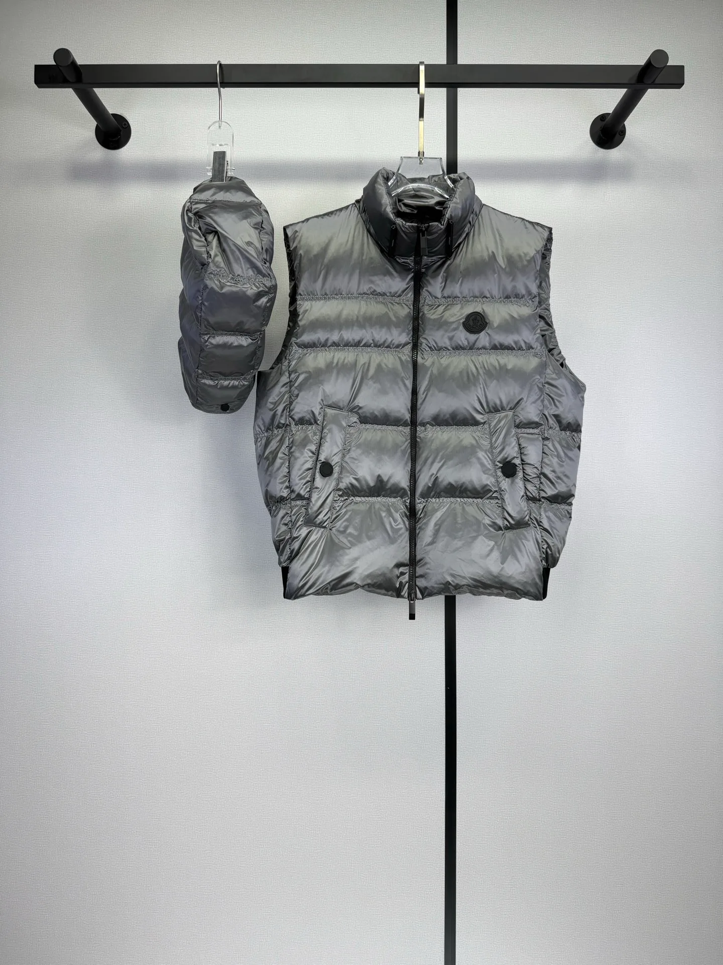Women's Vests MONCLER 18022253