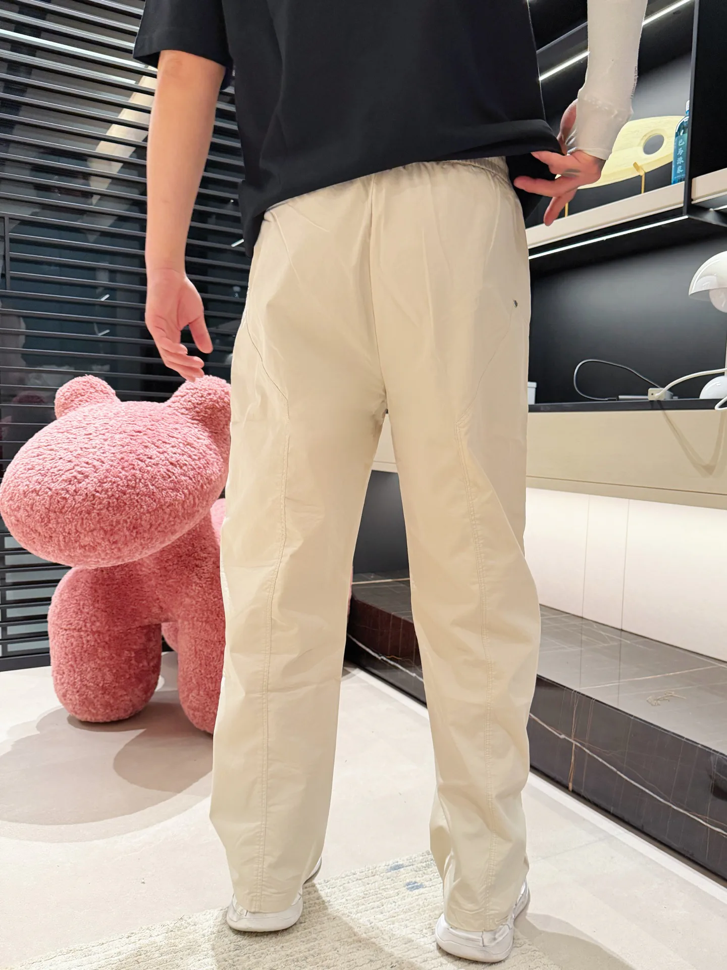 Men's Trousers GIVENCHY 18499721
