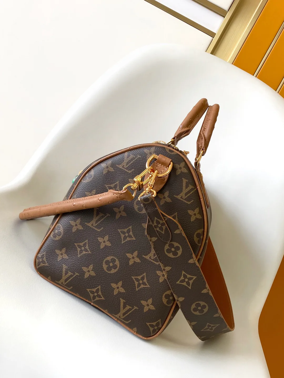 Women's Classic Handbags LOUIS VUITTON 18153140