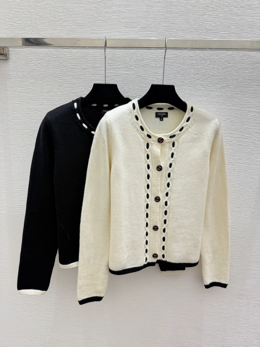 Women's Jumpers And Sweaters CHANEL 18185292