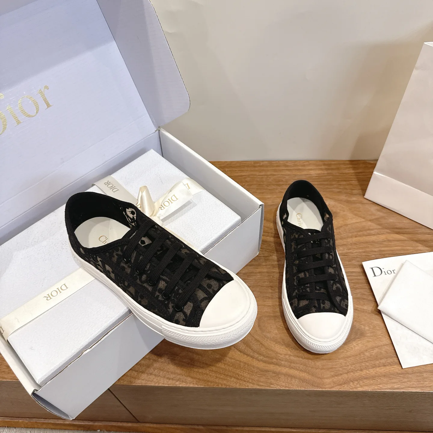 Women's Sneakers CHRISTIAN DIOR 18083833