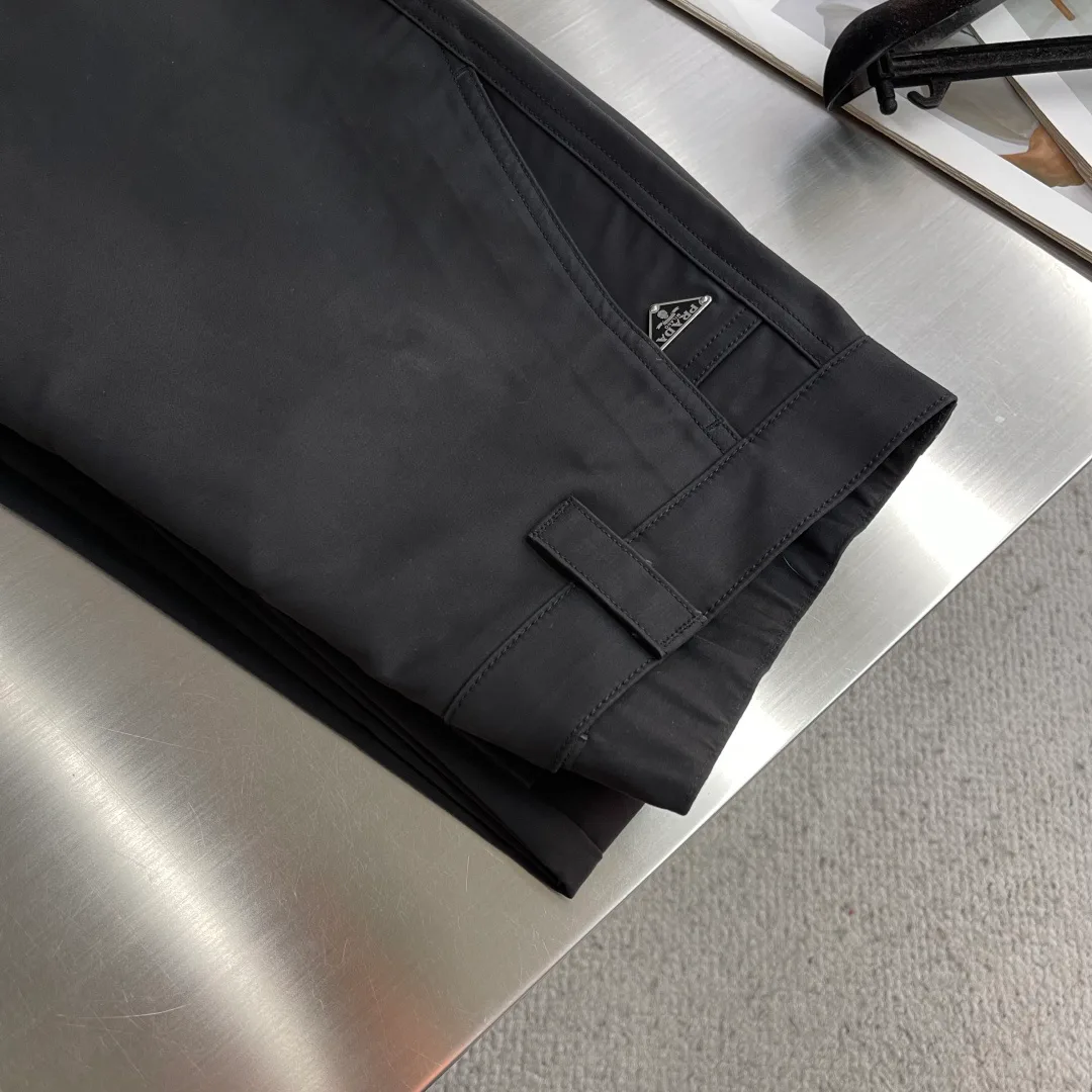 Men's Trousers PRADA 18189518