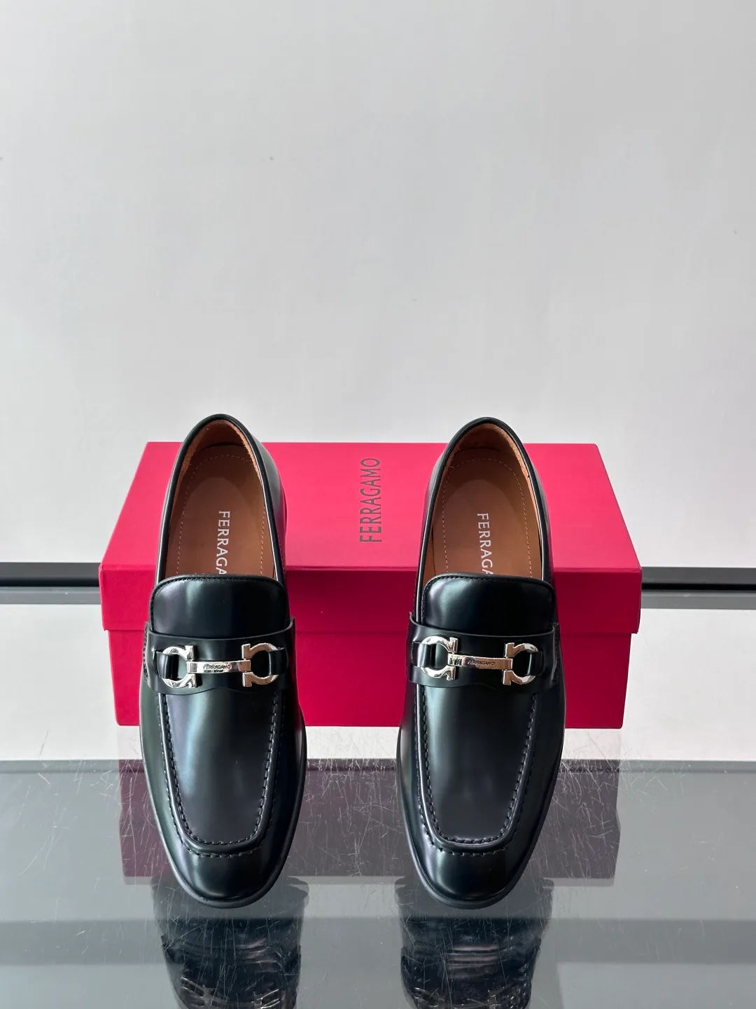 Men's Loafers And Dress Shoes SALVATORE FERRAGAMO 18079491