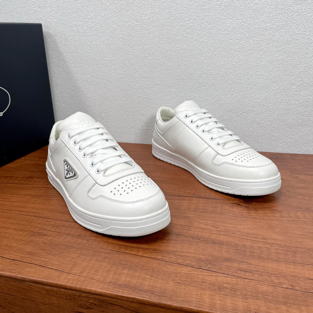 Men's Sneakers PRADA 18197808