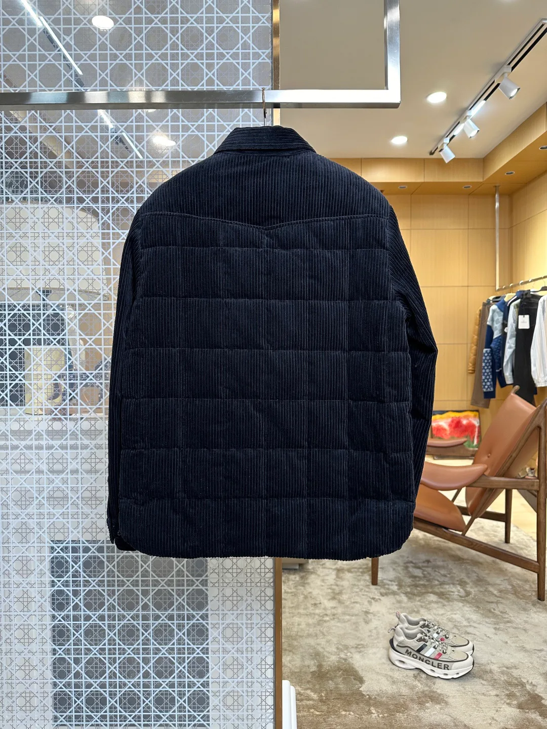 Men's Jackets And Down Jackets MONCLER 18209781