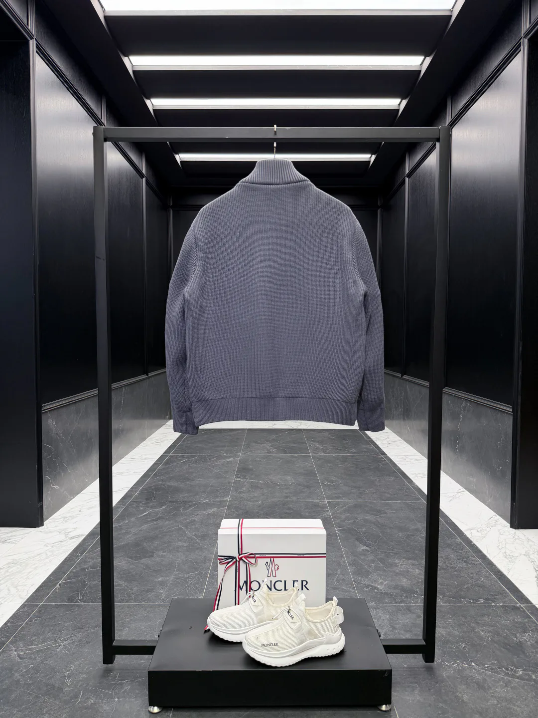 Men's Jackets And Down Jackets MONCLER 18416841