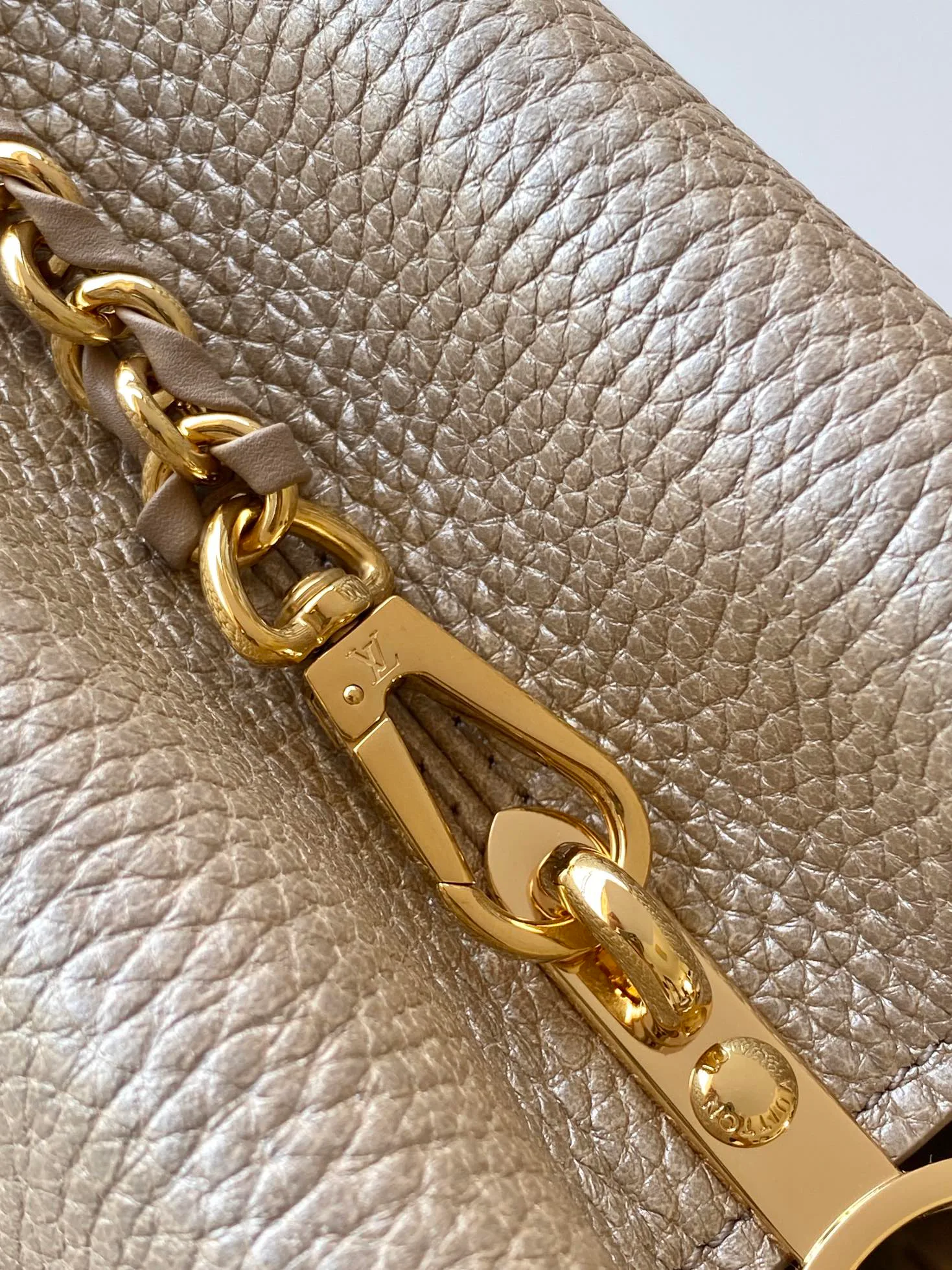 Women's Classic Handbags LOUIS VUITTON 18520978
