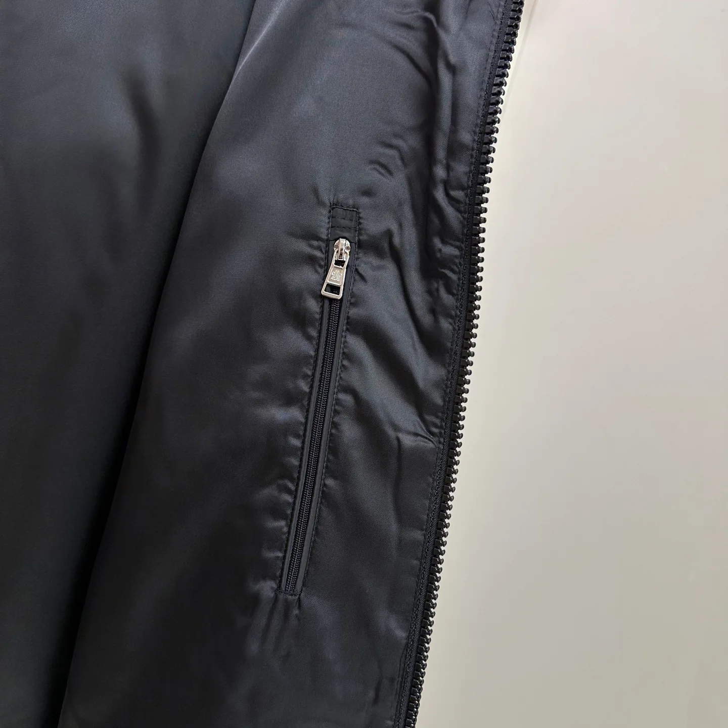 Men's Jackets And Down Jackets MONCLER 18140241