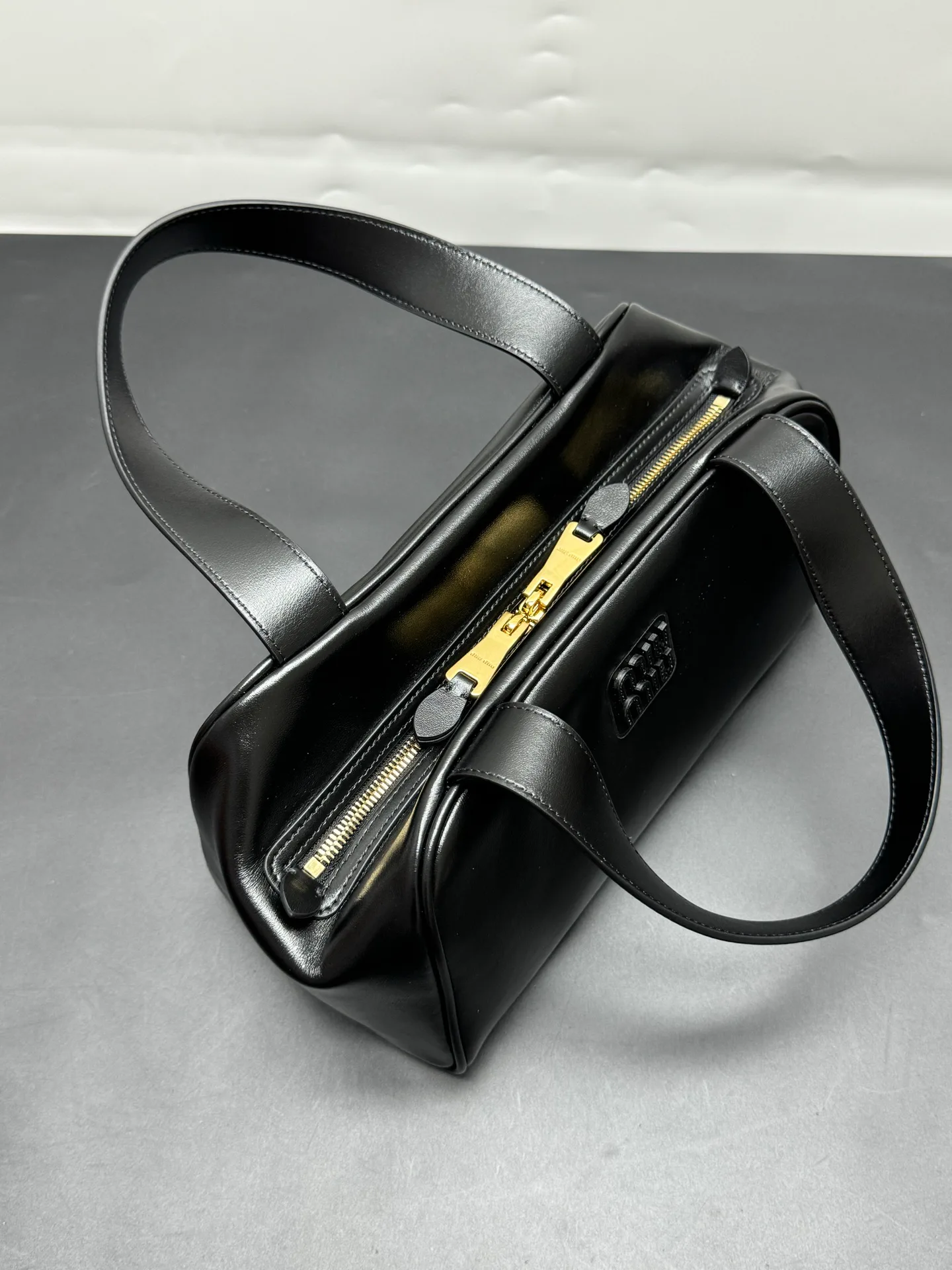 Women's Classic Handbags MIU MIU 17999174