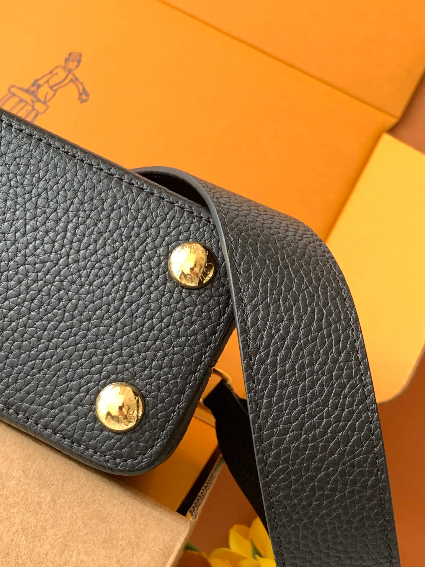 Women's Classic Handbags LOUIS VUITTON 18520989